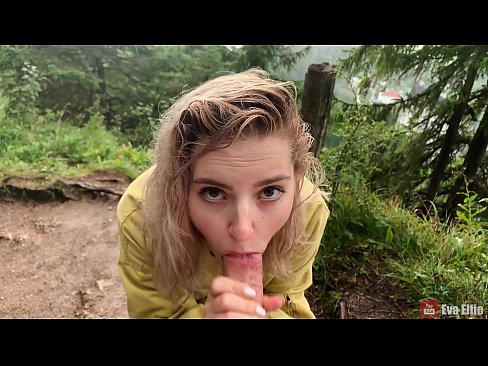 ❤️ Garota engole a ejaculação depois de um broche público - Eva Elfi ️ Porno russo em nós ❌️❤